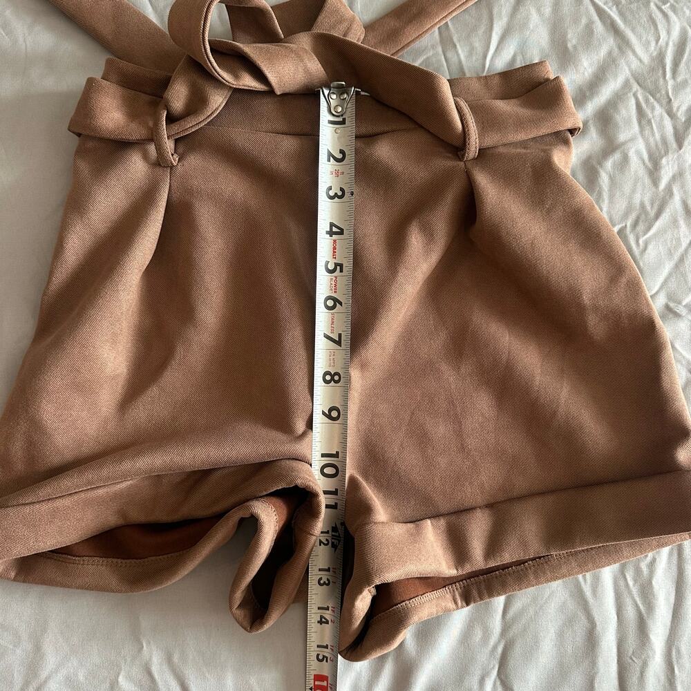 Blashe Tan, High Waisted, Suede, Belted, Cuffed Shorts- M - Picture 7 of 9